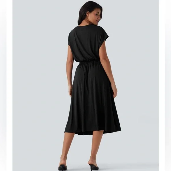 NWT Halara ($94.95) Black Tummy Control Batwing Flowy Midi Work Dress w/ Pockets - Picture 4 of 11